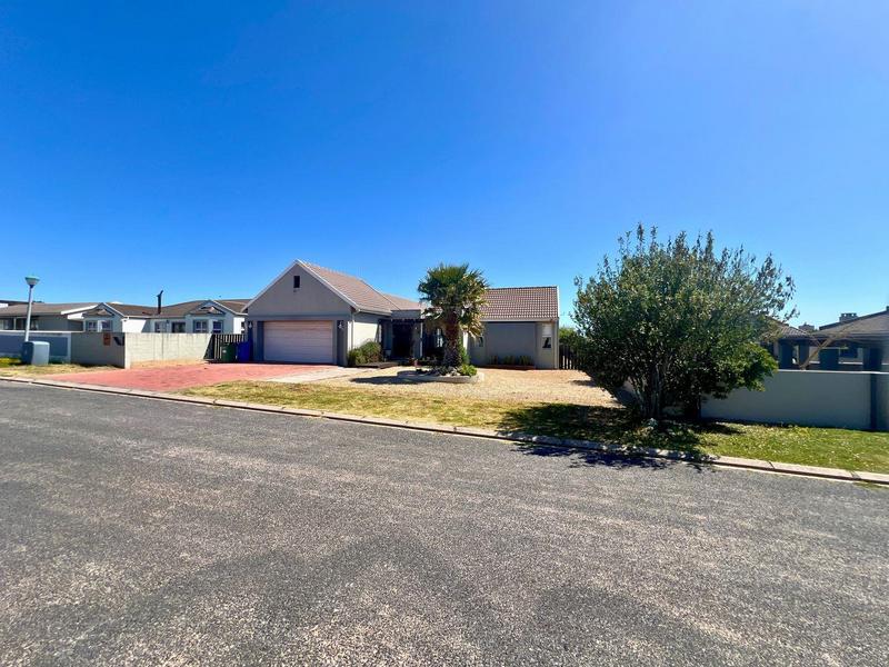 4 Bedroom Property for Sale in Country Club Western Cape